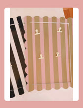 Load image into Gallery viewer, Scallop Frame Cork Board